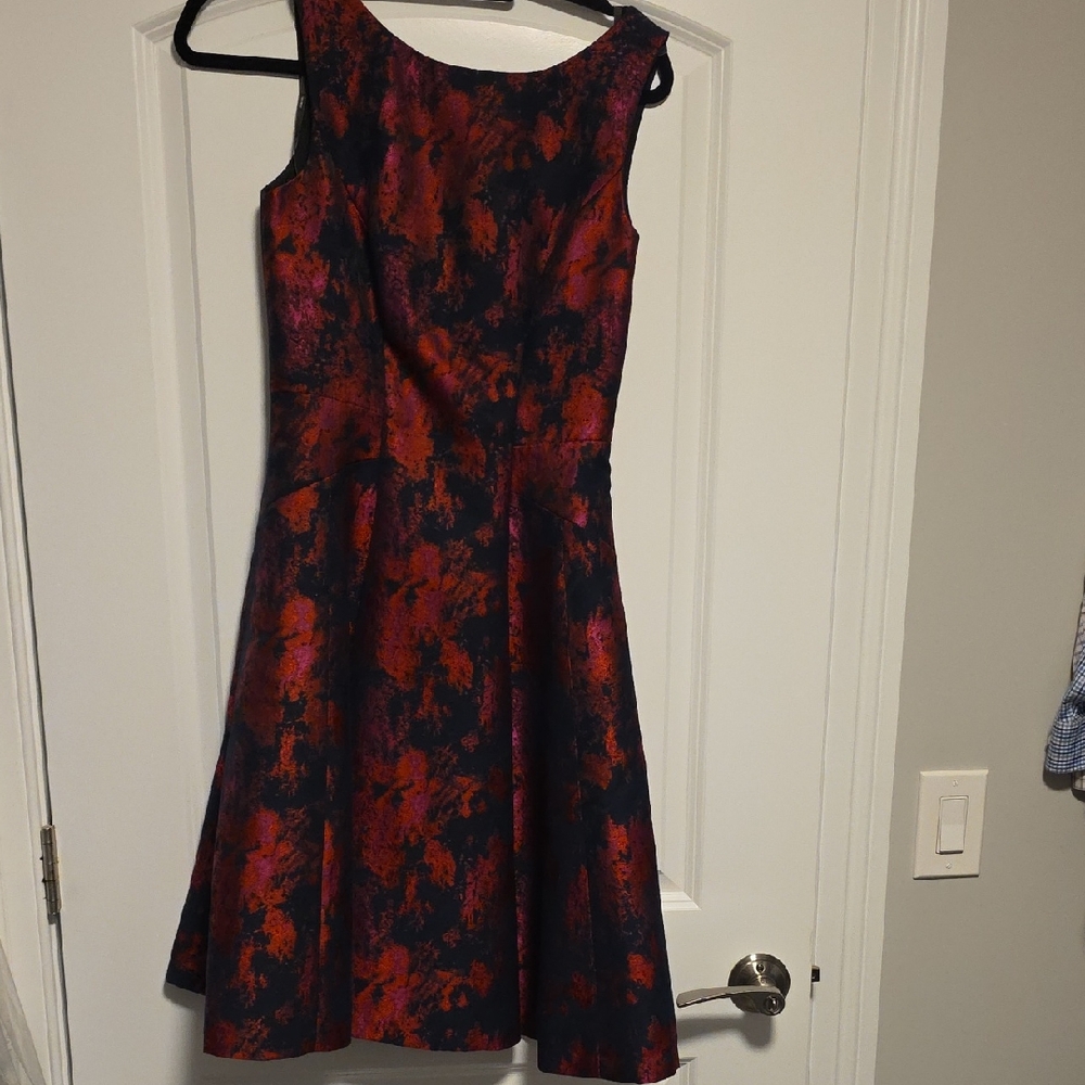 Vera Wang Black and Red Jaquard Dress